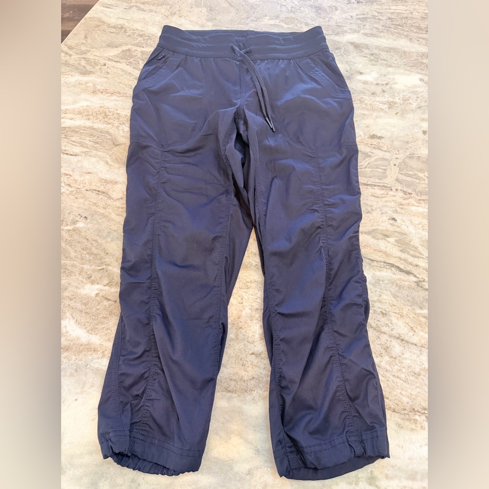 The North Face Navy Blue Athletic Pants S Drawstring Zip Pocket Workout Joggers